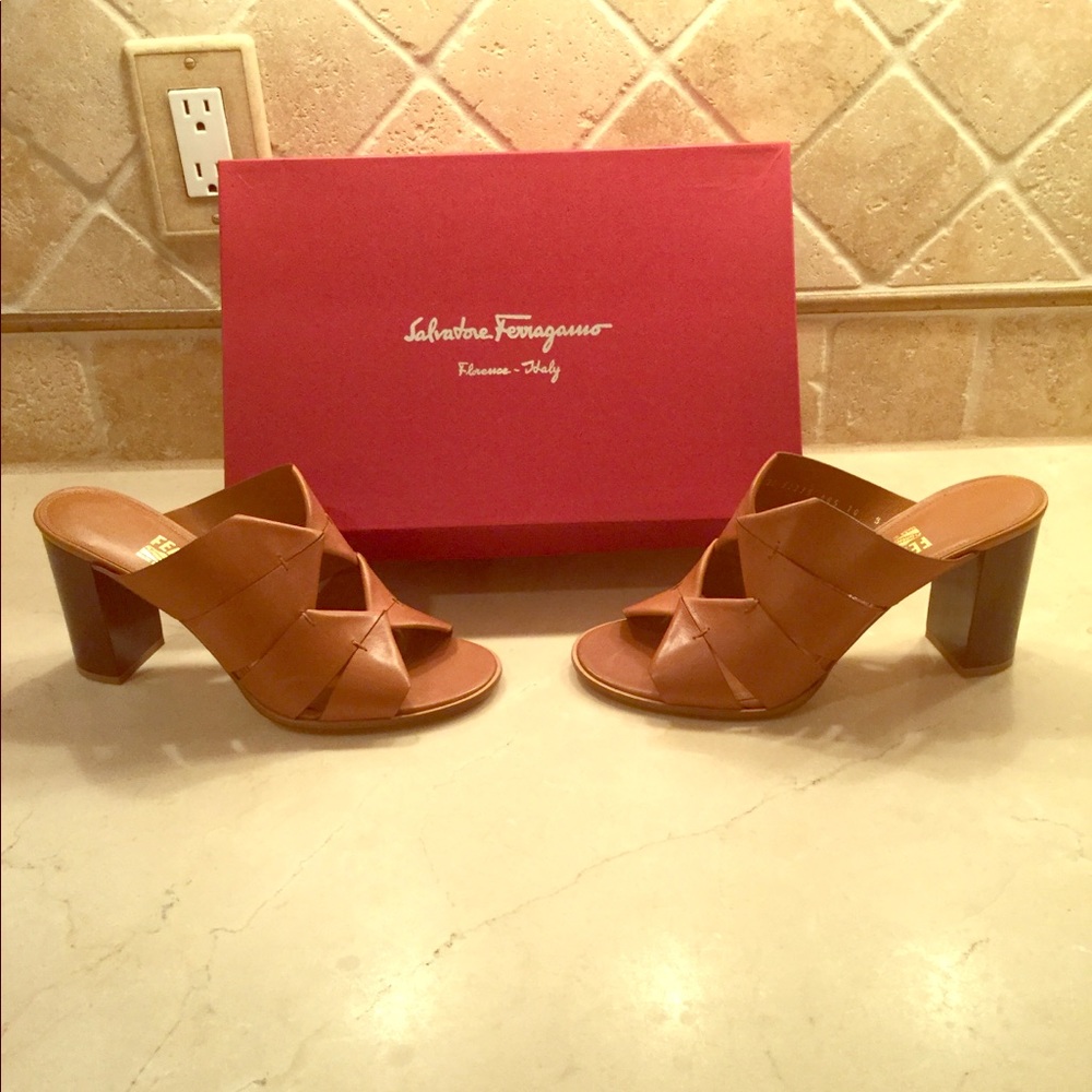 Salvatore Ferragamo Evelina Brown Leather Sandal